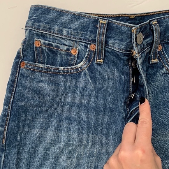 Levis Denim Shorts - Picture 4 of 12